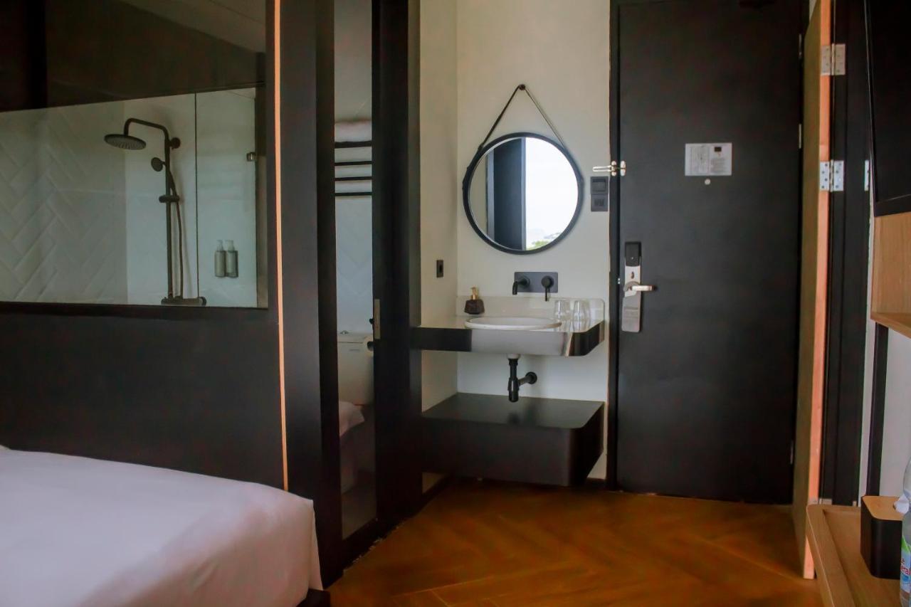 Gaia Hotel Тернате Екстер'єр фото