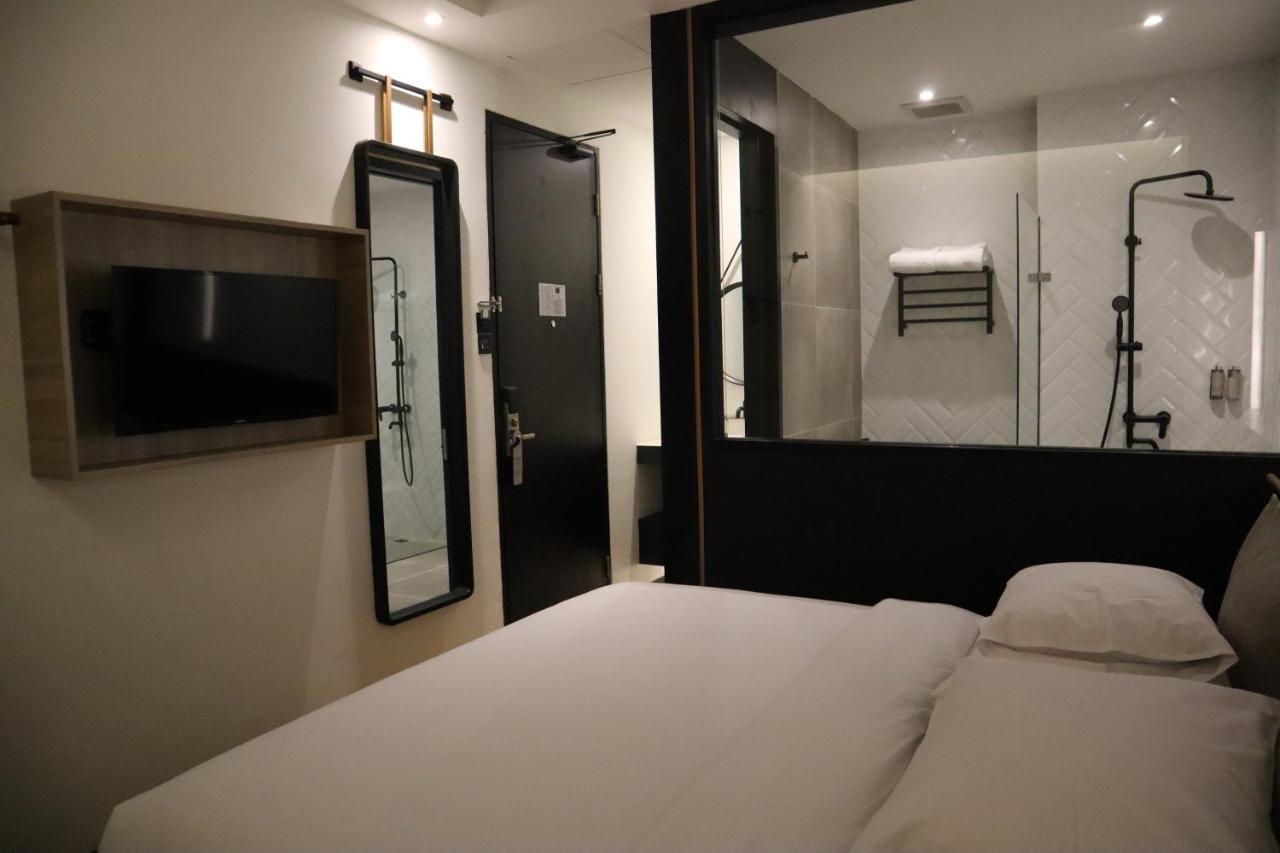 Gaia Hotel Тернате Екстер'єр фото