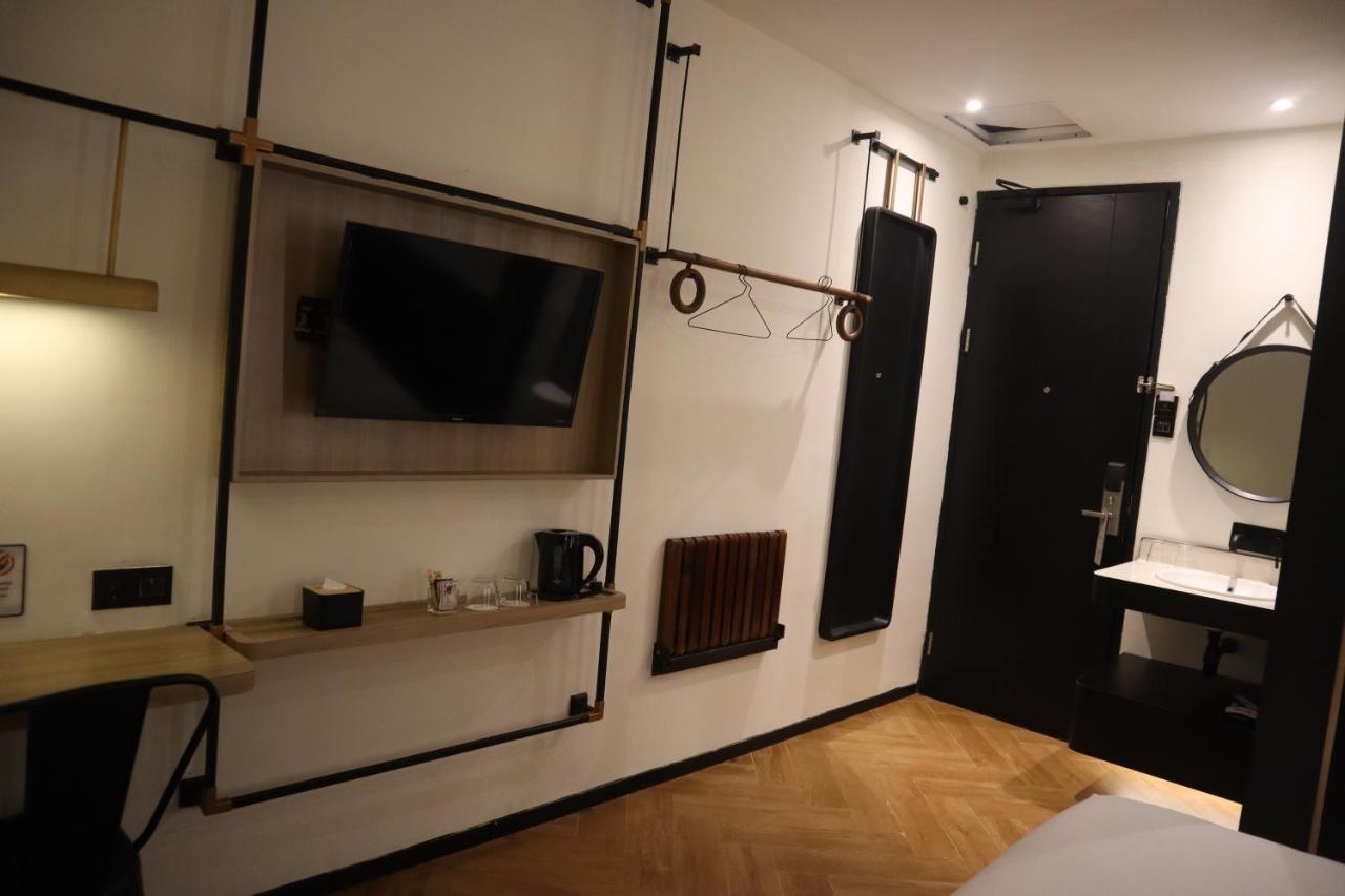 Gaia Hotel Тернате Екстер'єр фото